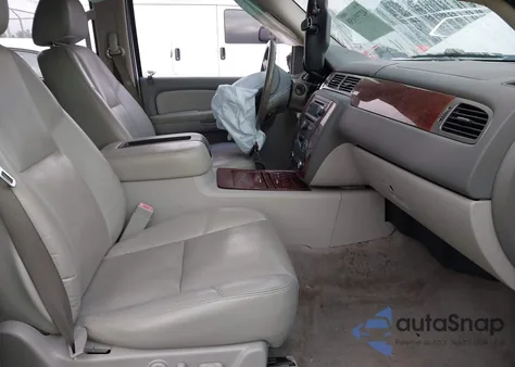 2009 Chevrolet Suburban 1500 Ltz z USA, uszkodzony, nr VIN 1GNFK36359R256609